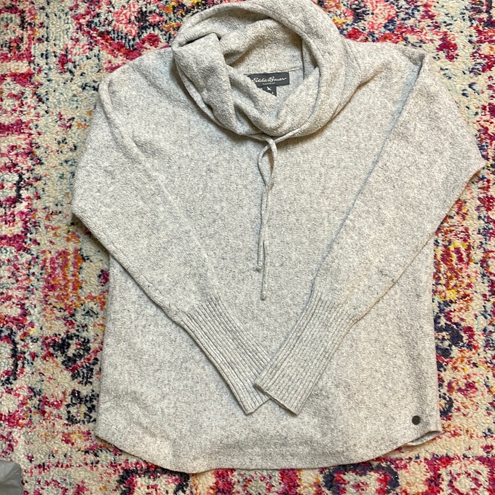 Grey sweater